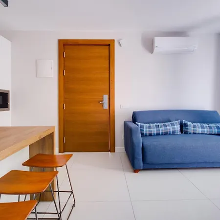 Stylish Flat W Pool N Balcony 5 Min To Gumbet