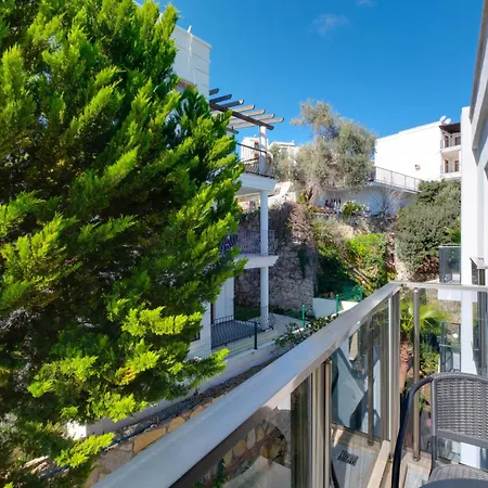 Stylish Flat W Pool N Balcony 5 Min To * Gumbet