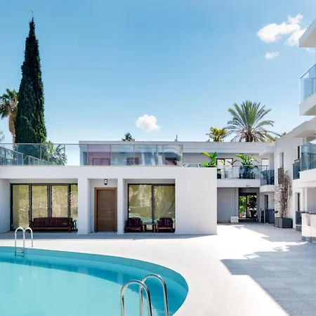 Apartment Stylish Flat W Pool N Balcony 5 Min To *